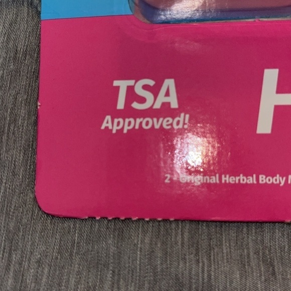 Hempz Herbal Body Moisturizer Cream Shea Butter Jojoba Seed, 2.25 FL OZ, 6 Count - Picture 3 of 6